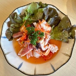 ยำหมึกทาโกะ