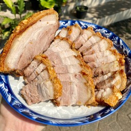 หมูกรอบ 1 ขีด