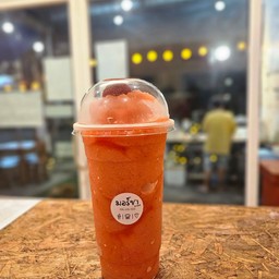 สตอเบอร์รี่โซดา