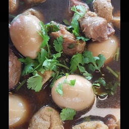 ไข่พะโล้หมู