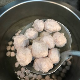 Boiled Pork Balls