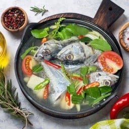 ต้มยำปลาทู น้ำใส