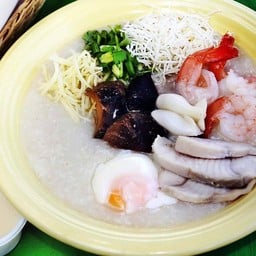 Seafood Congee With Egg