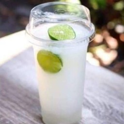 เลม่อนสมูทตี้ (มะนาวปั่น)