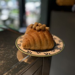 ครัวซองค์ คาราเมลแมคคาเดเมีย