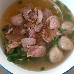 ก๋วยเตี้ยวเนื้อสด
