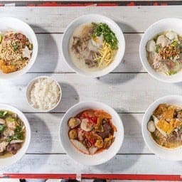 เจ๊จุ๊บต้มเลือดหมู