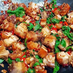 ข้าวกะเพราหมูกรอบ