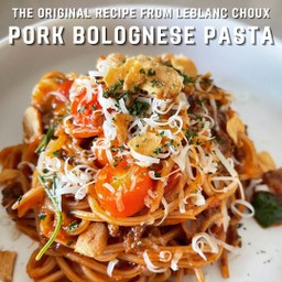 พาสต้าโบโลเนสซอสหมู