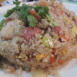 ข้าวผัดแหนม+กุ้ง