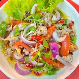 ยำวุ้นเส้นหมูสับ