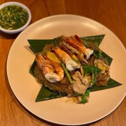 กุ้งอบวุ้นเส้น