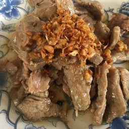 เนื้อกระเทียม