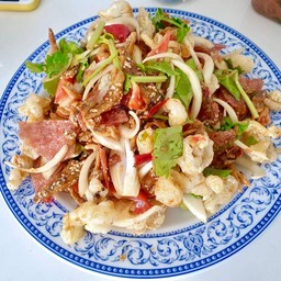 ยำสามกรอบ