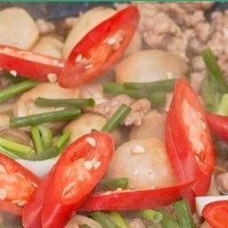 ข้าว ราดหมูสับ เห็ด ผัดน้ำมันหอย