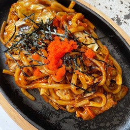 อุด้งผัดซอสเกาหลีคลุกไข่กุ้ง