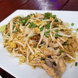 ผัดหมี่กินลม