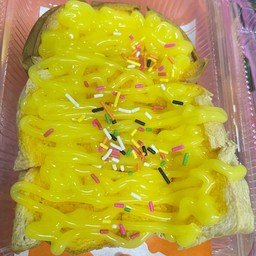 ขนมปังปิ้ง แยมกล้วย