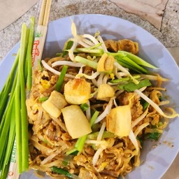 ผัดหมี่โคราช-เนื้อหมู+ใส่ไข่