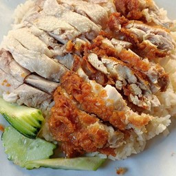 ข้าวมันไก่ต้ม+ไก่ทอด (พิเศษ)