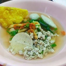 ก๋วยเตี๋ยวน้ำใส ธรรมดา เพิ่มเครื่อง