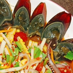 ยำไข่เยี่ยวม้า