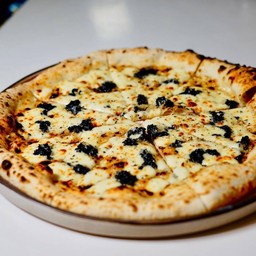 Truffle pizza