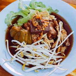 ก๋วยเตี๋ยวไก่มะระ(สหกรณ์วัดจันทร์)