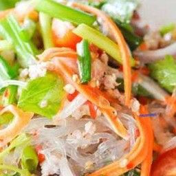 ยำวุ้นเส้นหมูสับ