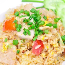 ข้าวผัดไก่