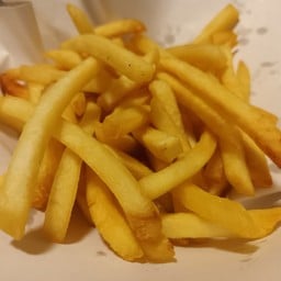 เฟรนช์ฟรายส์ (French Fries) (ทอดใหม่ ร้อนๆ ทุกออเดอร์ ครับ)