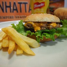 B1 หมูซอสบราวน์ + ชีส และเฟรนซ์ฟรายส์ดูโอ้เชต