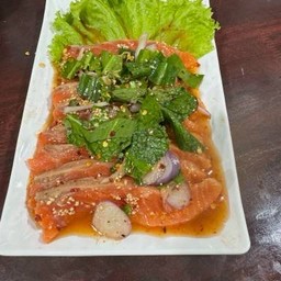ลาบปลาแซลมอน