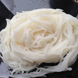 ขนมจีนเปล่า