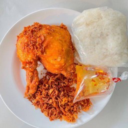 สะโพกไก่ใหญ่+ข้าวเหนียว