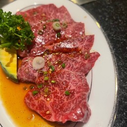 Ginzado Japanese Yakiniku  GINZA THONGLOR