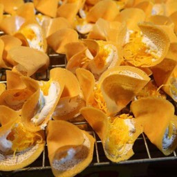 ไส้ หวาน 24 ชิ้น