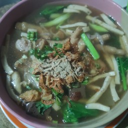 ก๋วยจั๊บ มาเฟีย & อาหารตามสั่ง สาขาวัดพันทา