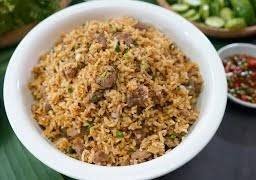 ข้าวผัดเสือร้องไห้