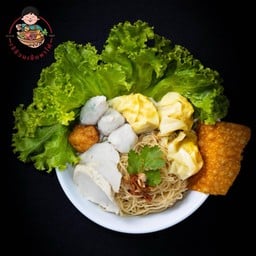 บะเกี๊ยวหมูเย็นตาโฟ