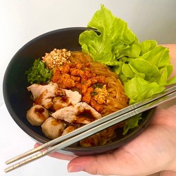 ก๋วยเตี๋ยวแห้งหมูนุ่มสูตรโพนพิสัย