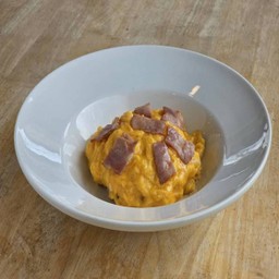 ข้าวไข่ข้นเบคอน