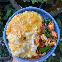 ข้าวหน้าไข่ข้น ผัดน้ำพริกเผา (ระบุเนื้อสัตว์)