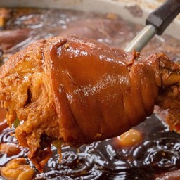 ขาหมู 1ขา