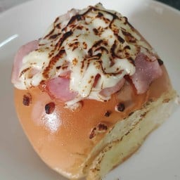 แซนด์วิชไส้ทะลัก Byหมีมีปัง