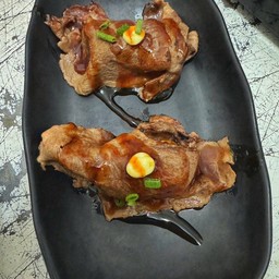 ซูชิเนื้อเบิร์นไฟ