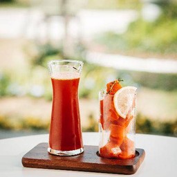 Ice cube lemon tea