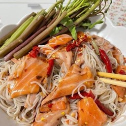 ข้าวปุ้นซาวปลาร้าแซลมอนบราวน์ (ไม่มีเส้นมะละกอ)