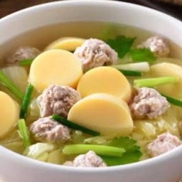 แกงจืดเต้าหู้หมูสับวุ้นเส้น