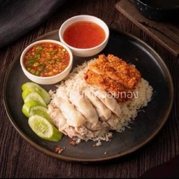 ข้าวมันไก่ต้ม+ทอด พิเศษ
